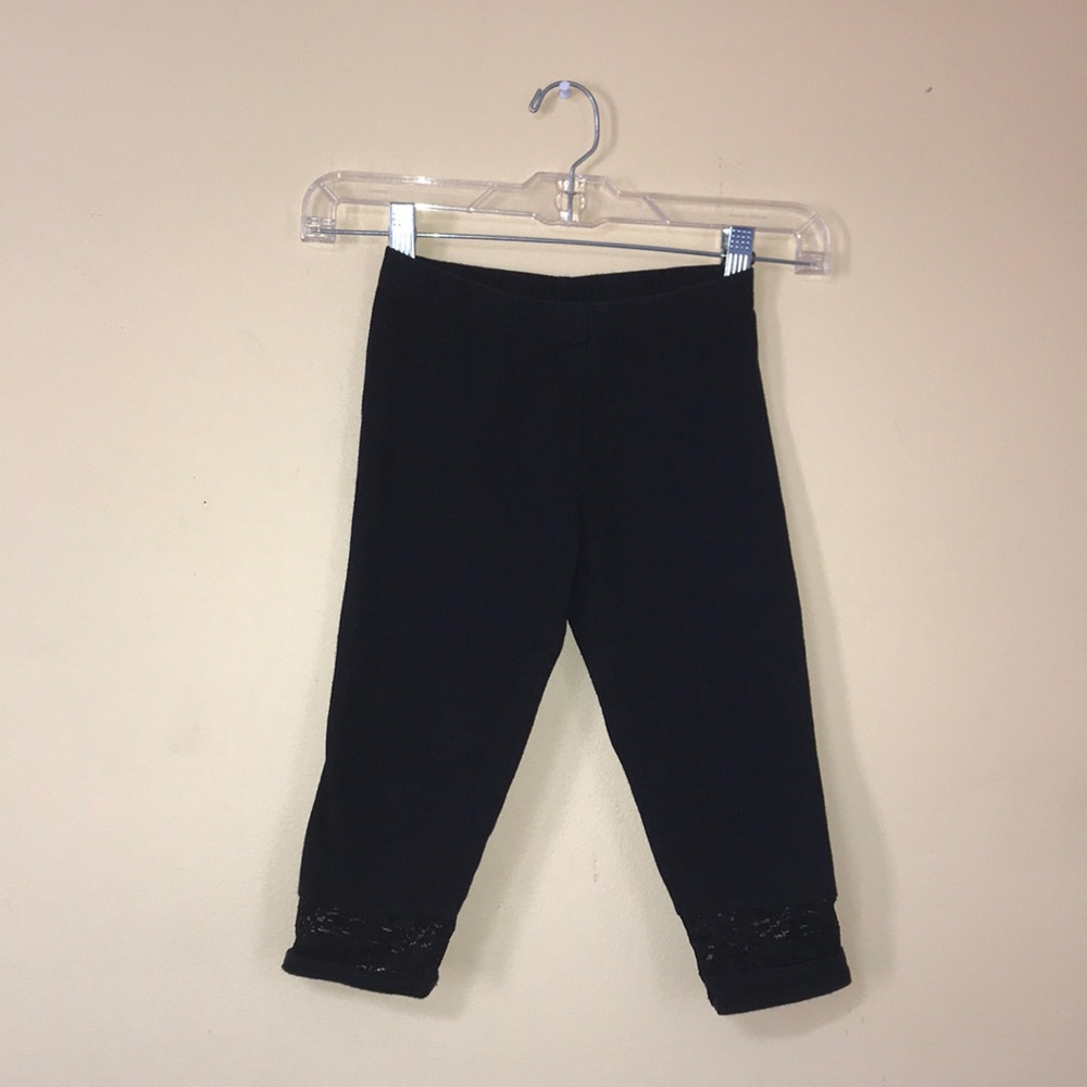 Black kids capri leggings with lace at bottom